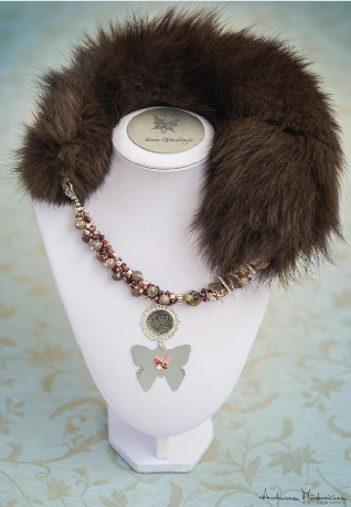 Collier exclusif Beauty-brun